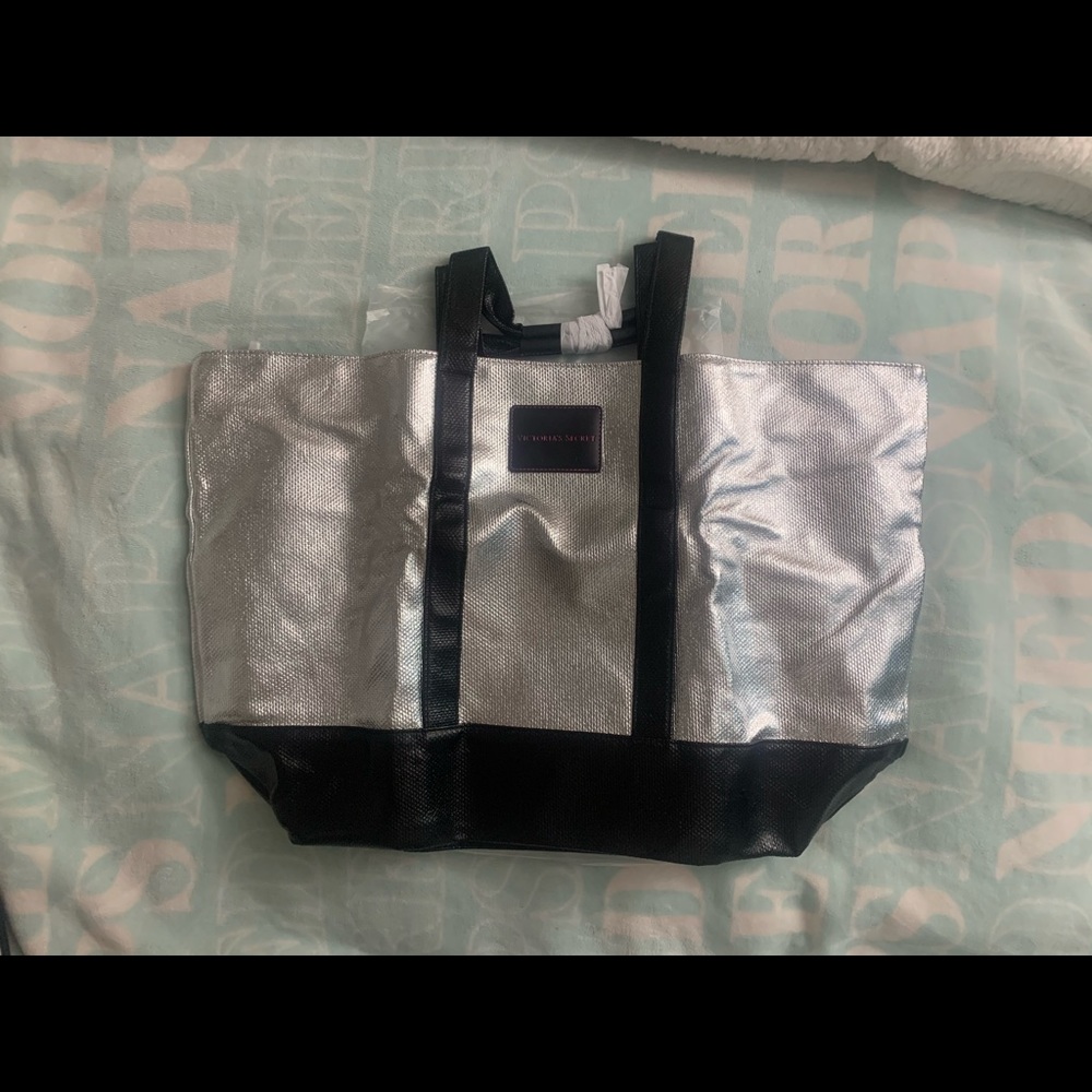 SOLD BNIB Victoria’s Secret Tote